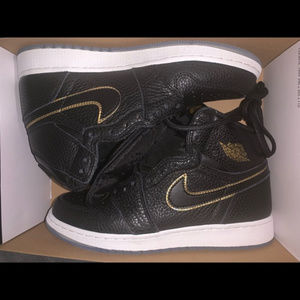 DEADSTOCK Jordan 1s Size 6.5 Big Boys (Women's 8)